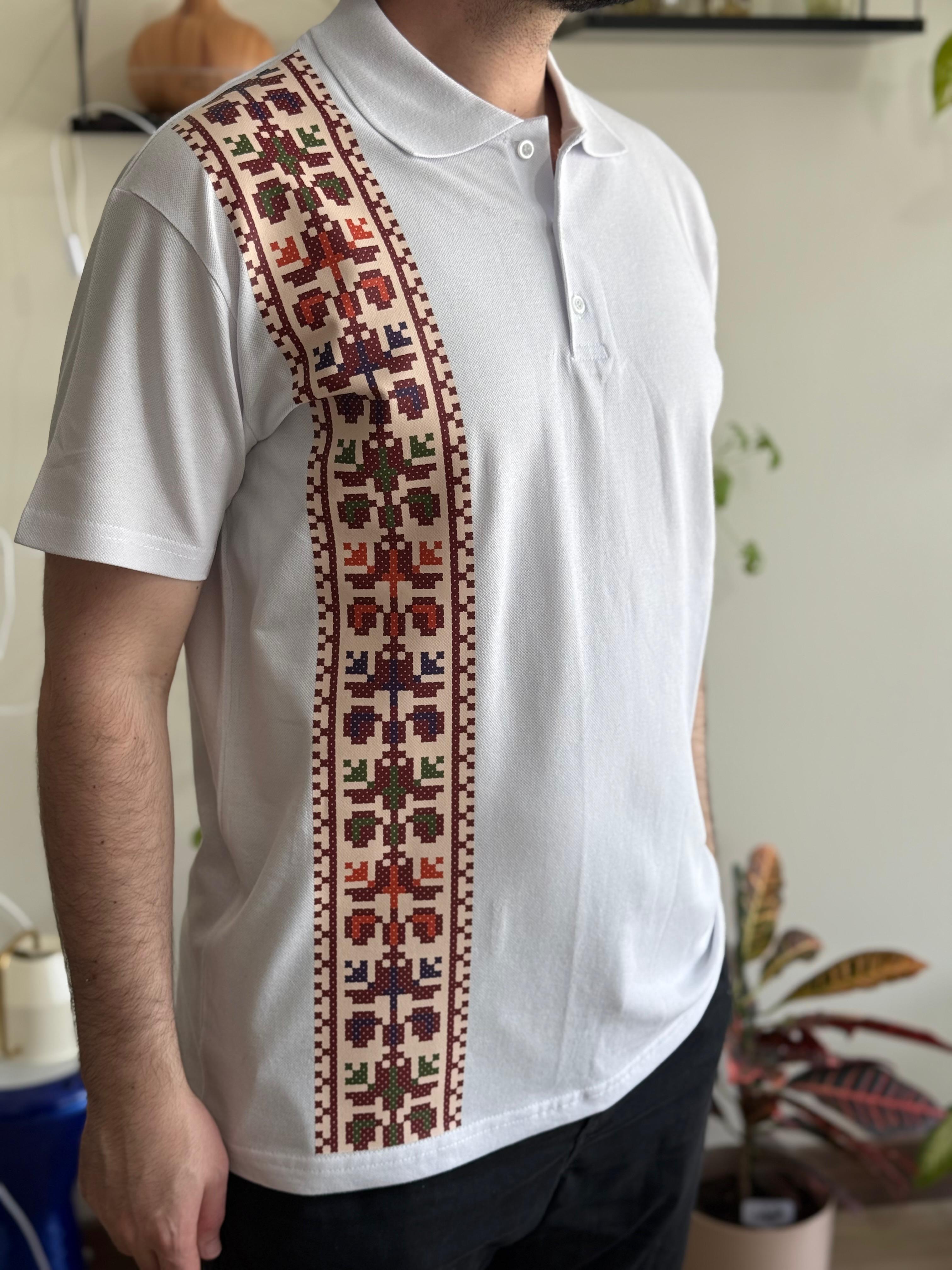 تيشيرت ياقة بولو
